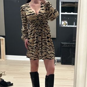 Zara dress (Size medium)